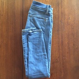 Lou & Grey Skinny Jeans